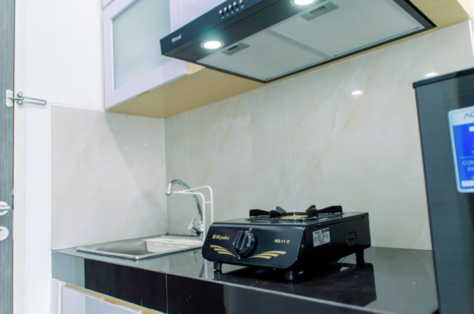Studio | Private kitchen | Fridge, stovetop, electric kettle, rice cooker