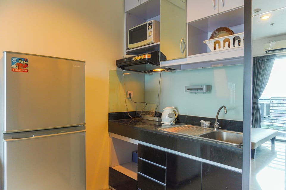 Apartment | Private kitchen | Full-size fridge, stovetop