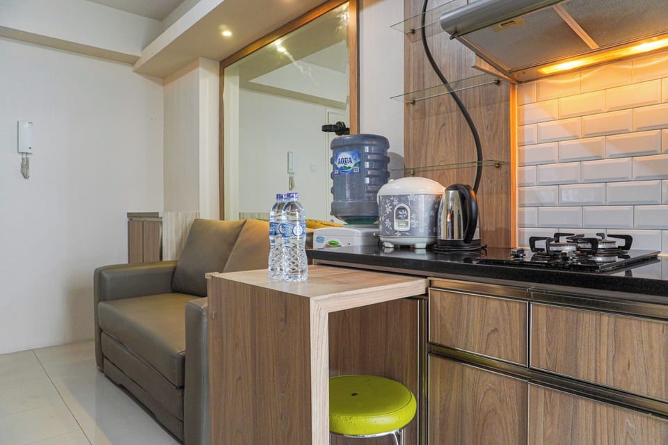 Apartment | Private kitchen | Fridge, stovetop, rice cooker