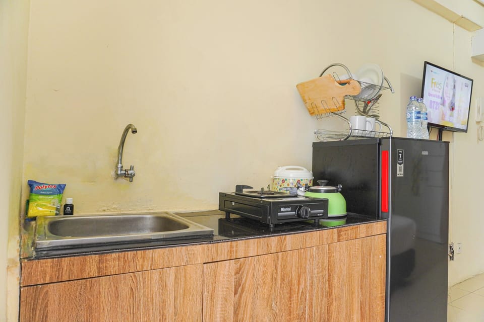 Studio | Private kitchen | Fridge, stovetop, rice cooker