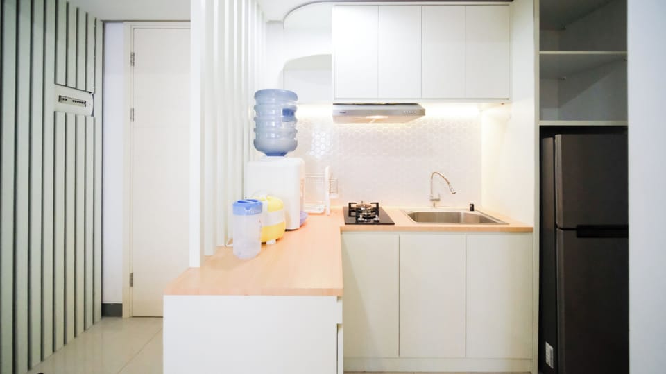 Apartment | Private kitchen | Fridge, stovetop, rice cooker