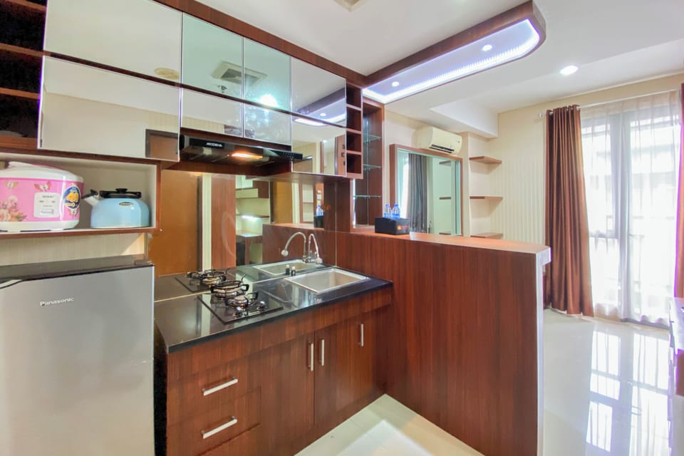 Apartment | Private kitchen | Fridge, stovetop, rice cooker
