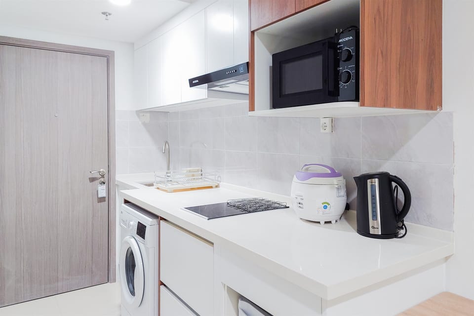 Apartment | Private kitchen | Mini-fridge, stovetop, rice cooker