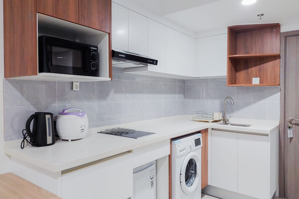 Apartment | Private kitchen | Mini-fridge, stovetop, rice cooker