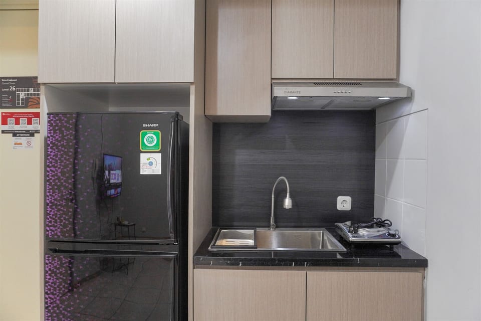 Apartment | Private kitchen | Full-size fridge, stovetop, electric kettle