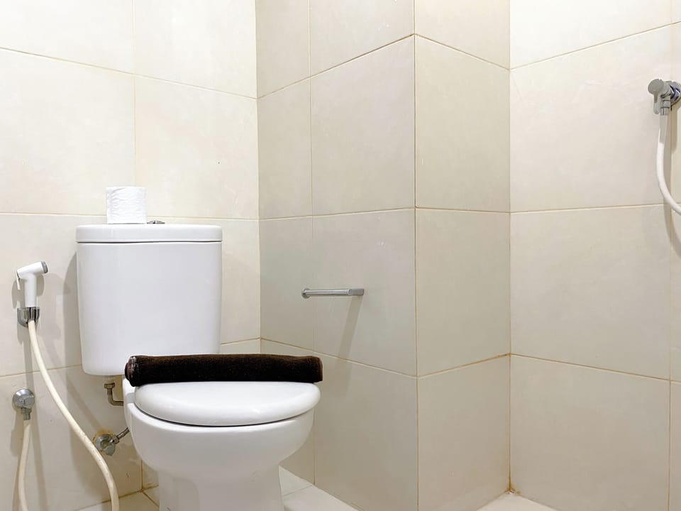 Studio | Bathroom