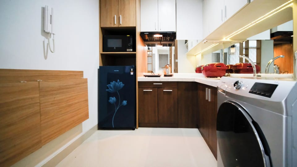 Apartment | Private kitchen | Full-size fridge, stovetop
