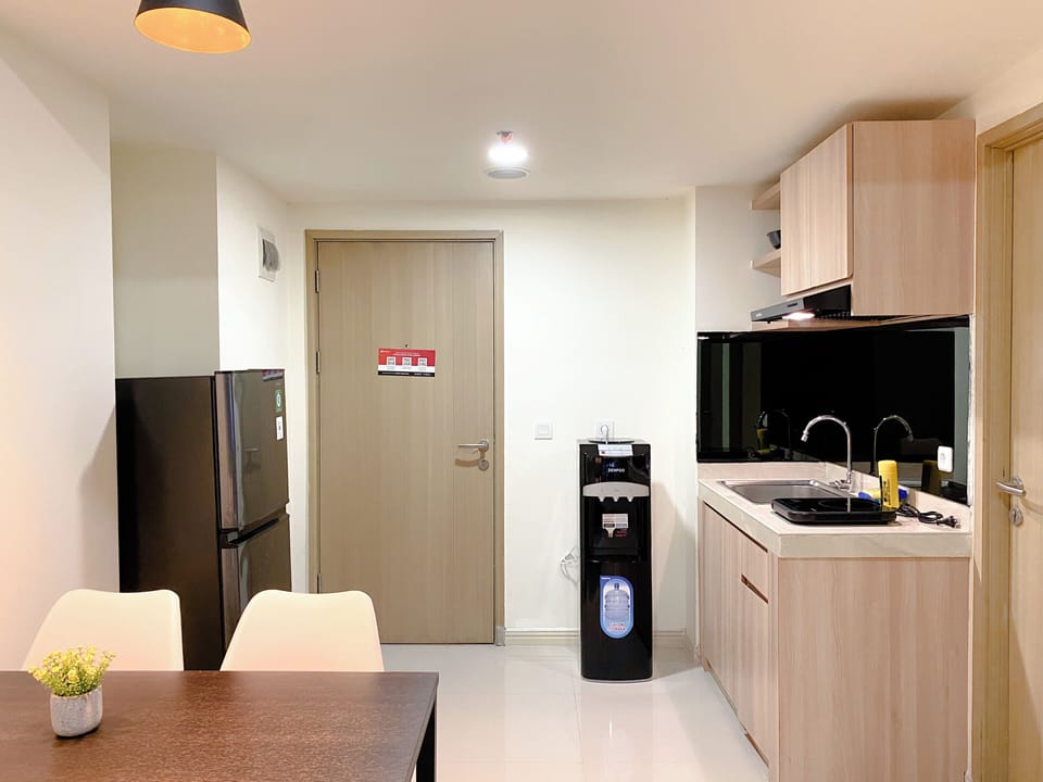 Apartment | Private kitchen | Full-size fridge, stovetop