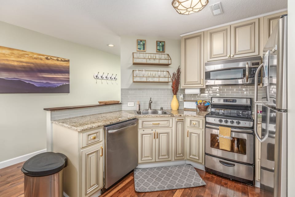 Cook a romantic dinner for two in your fully equipped mountain kitchen.
