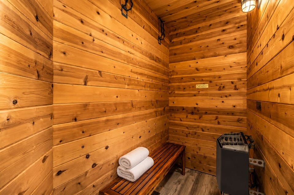 Your private cedar sauna—the perfect way for two to relax after a Smokies advent