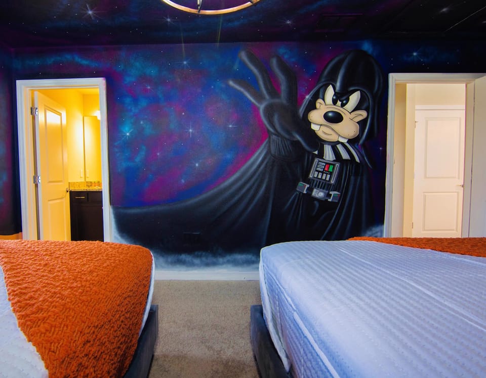 BEDROOM 5 (Upstairs Suite Mickey - 2 Full Beds)