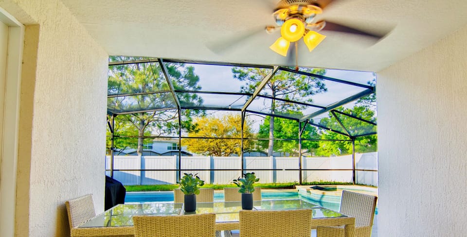 17413SILVERCREEK-OUTDOORDINING