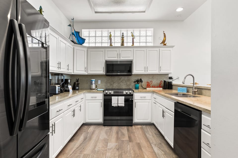 Fully stocked kitchen located on 2nd floor
