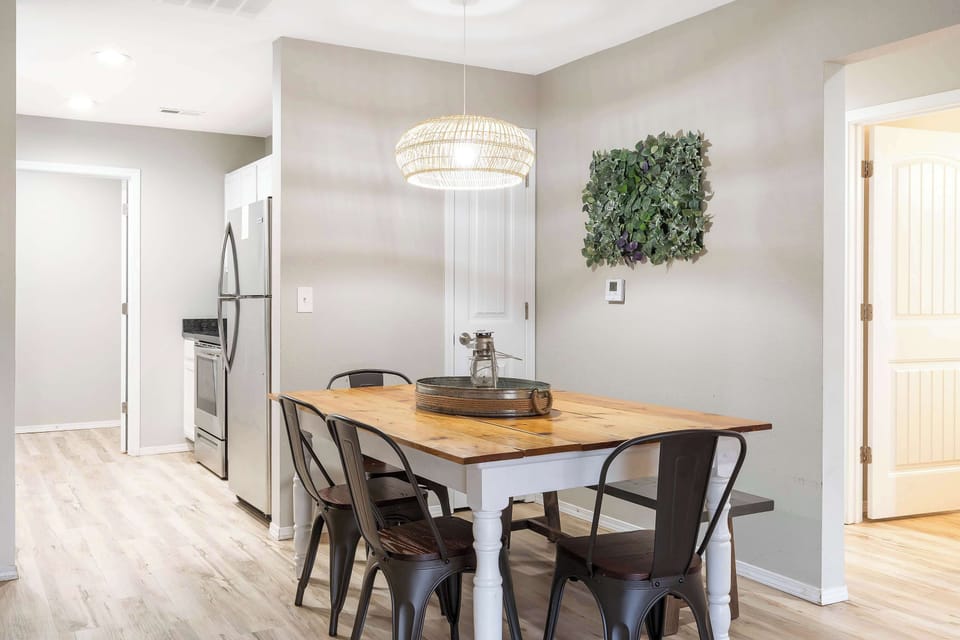 Condo, Multiple Beds, Patio, Mountain View (Woodlands Getaway) | Dining