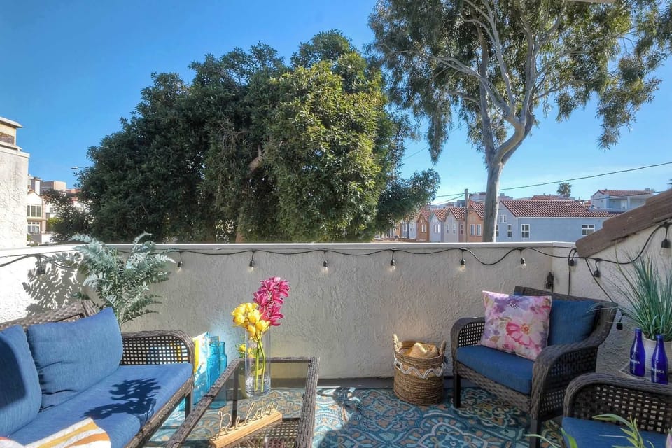 Condo, 1 King Bed with Sofa bed, Balcony, Garden View (Silver Surf Getaway) | Property grounds