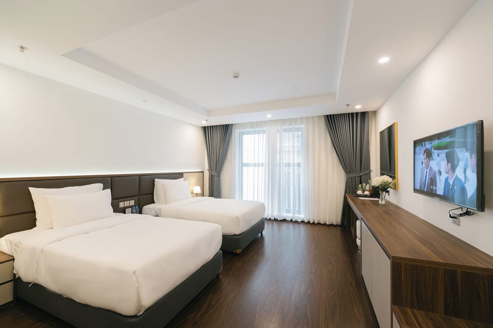 Luxury Double or Twin Room, Multiple Beds | City view