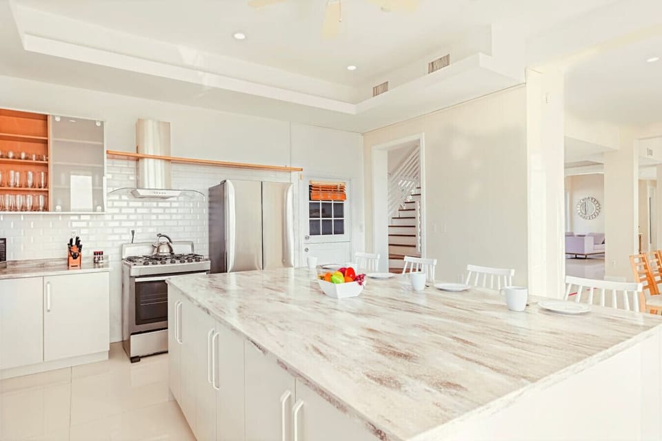 Spacious kitchen with a large island—great for cooking together, casual breakfasts, or evening drinks.