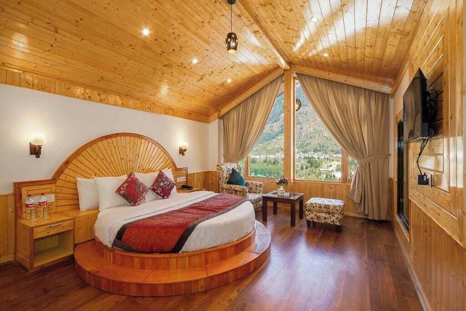 Honeymoon Room | Free WiFi