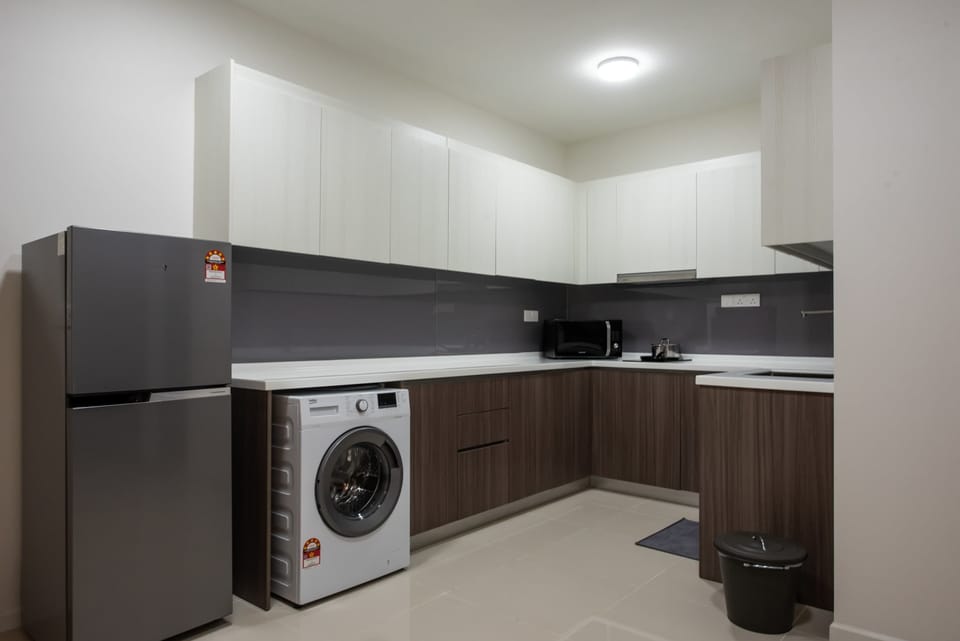 An equipped kitchen.