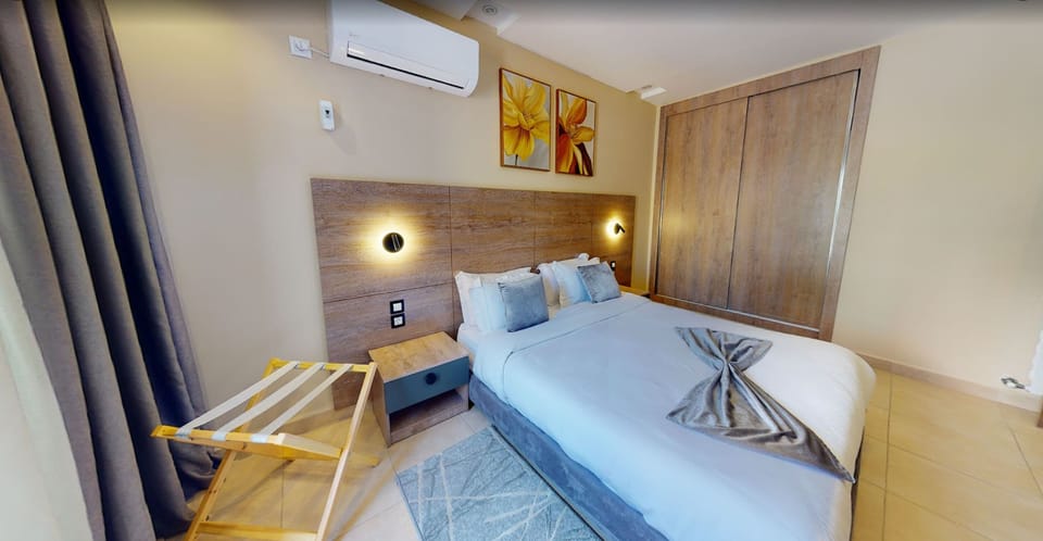 Studio, Private Bathroom | Premium bedding, minibar, laptop workspace, blackout drapes