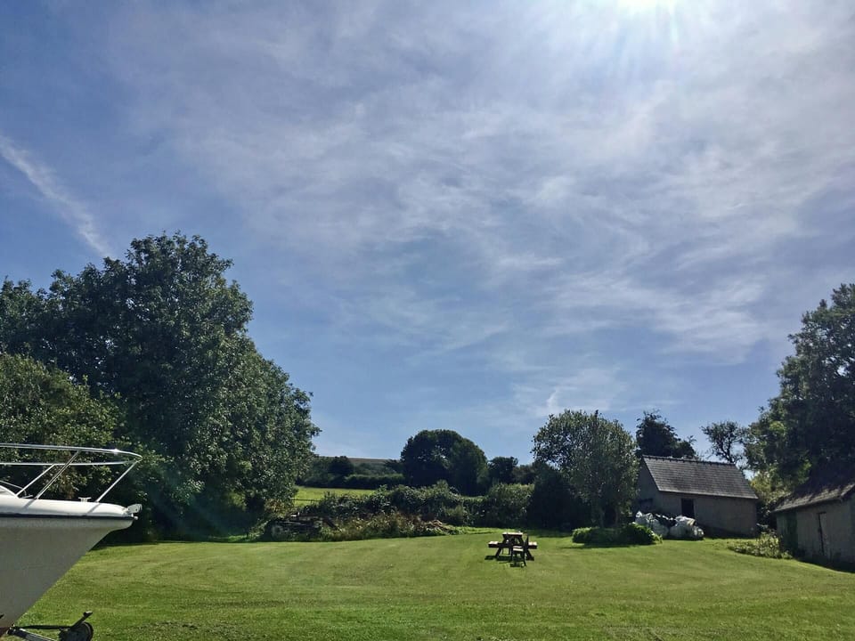 The grounds at Mount Pleasant, lawn and picnic seating