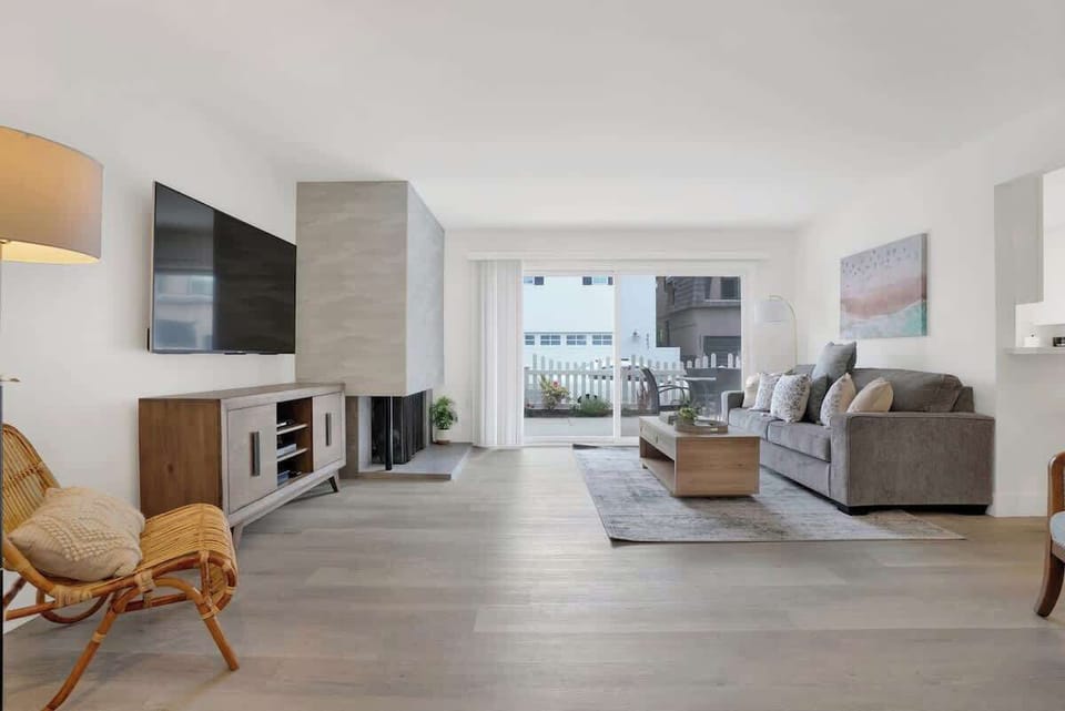 Living Room, Fireplace & Tv