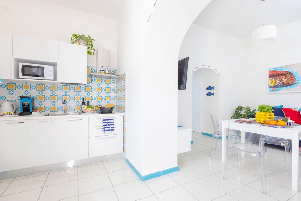 Panoramic House | Living area | 40-inch flat-screen TV with digital channels
