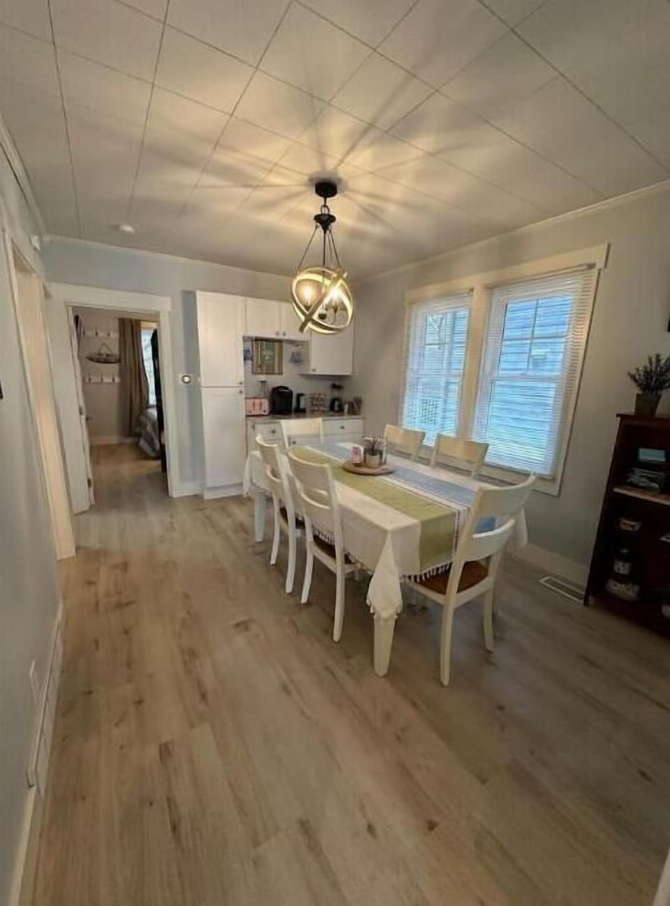 Dining room that seats six comfortably and a great place for puzzles and games!