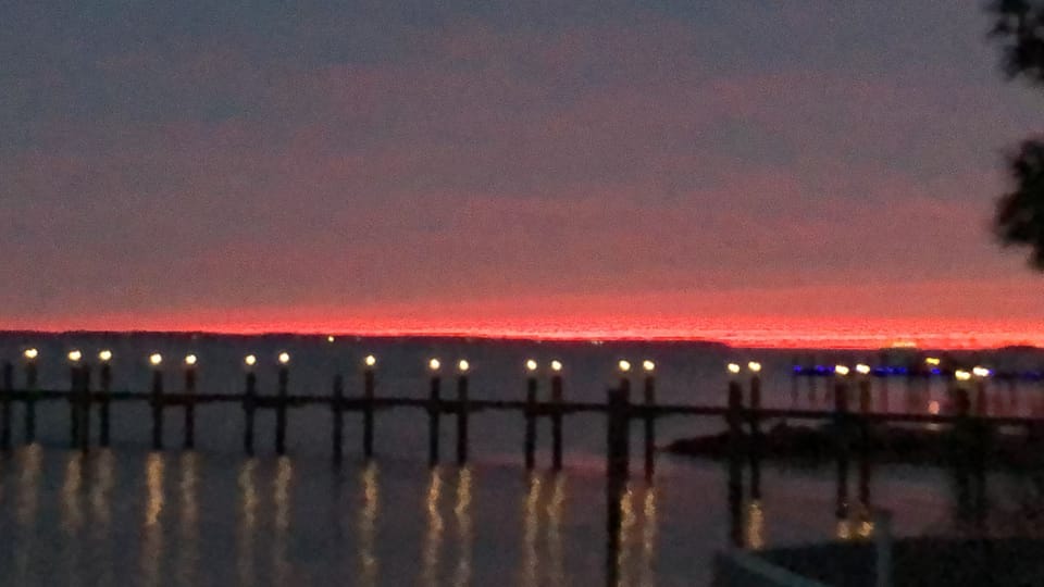 Pier light up