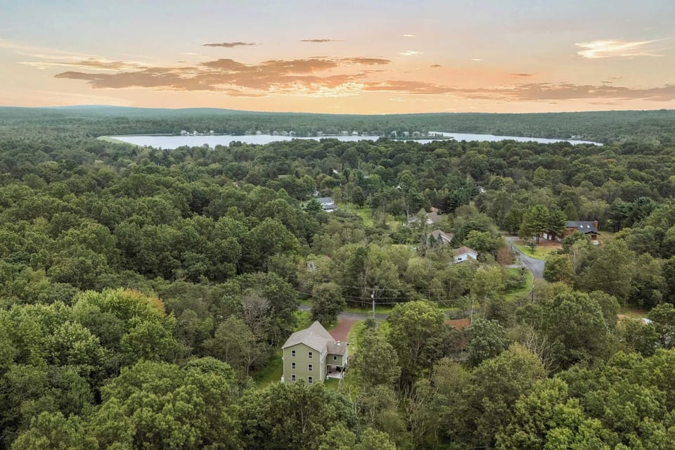 House (Multiple Bedrooms) | Interior