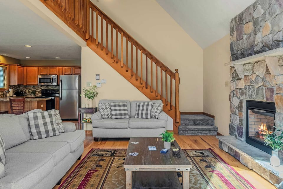 House (6 Bedrooms) | Interior