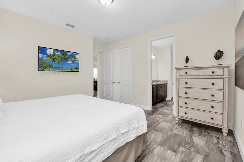 28-web-or-mls-7497-marker-ave