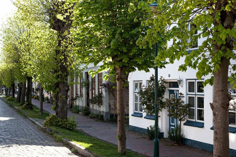 Immediate Surroundings [summer] (<1 km)