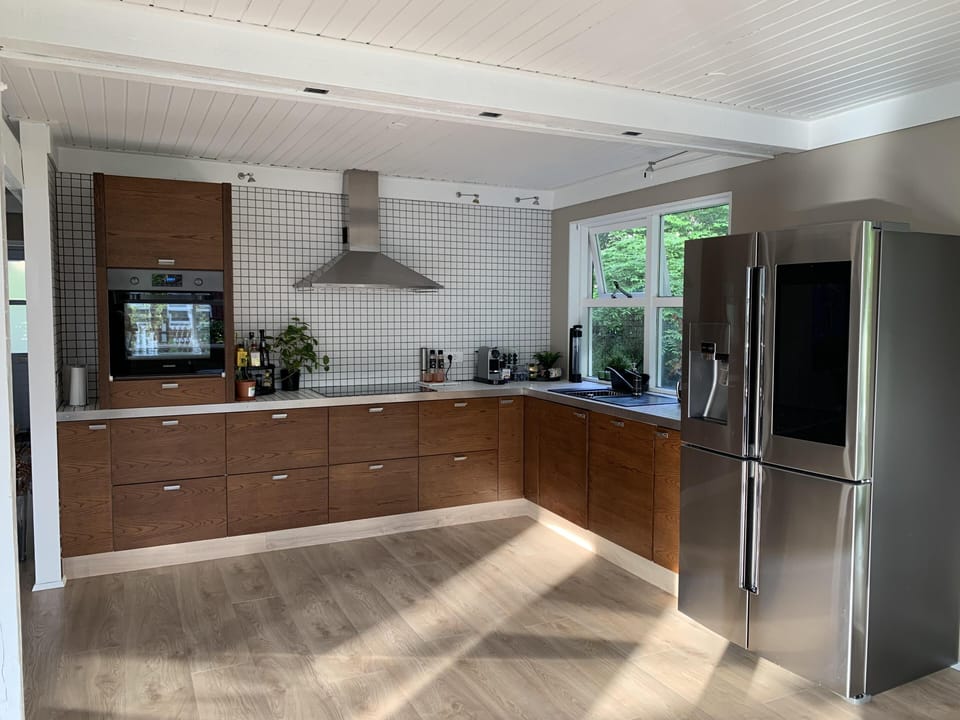 House | Private kitchen | Fridge, microwave, oven, stovetop