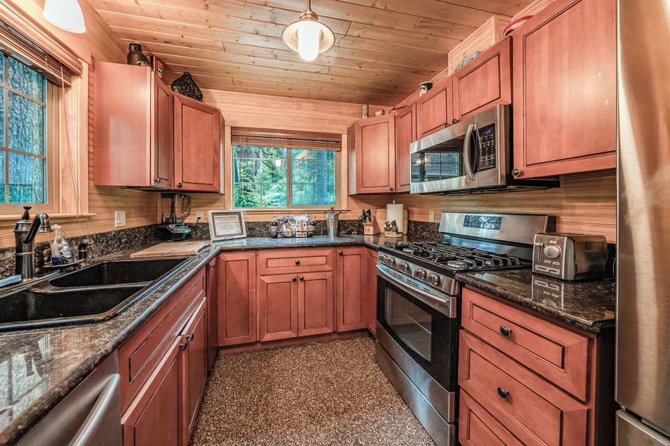 The Stew Cabin  includes the basics for cooking such as cooking oil and simple seasonings as well as a Keurig® Coffee Maker and K-Cup starter pack.