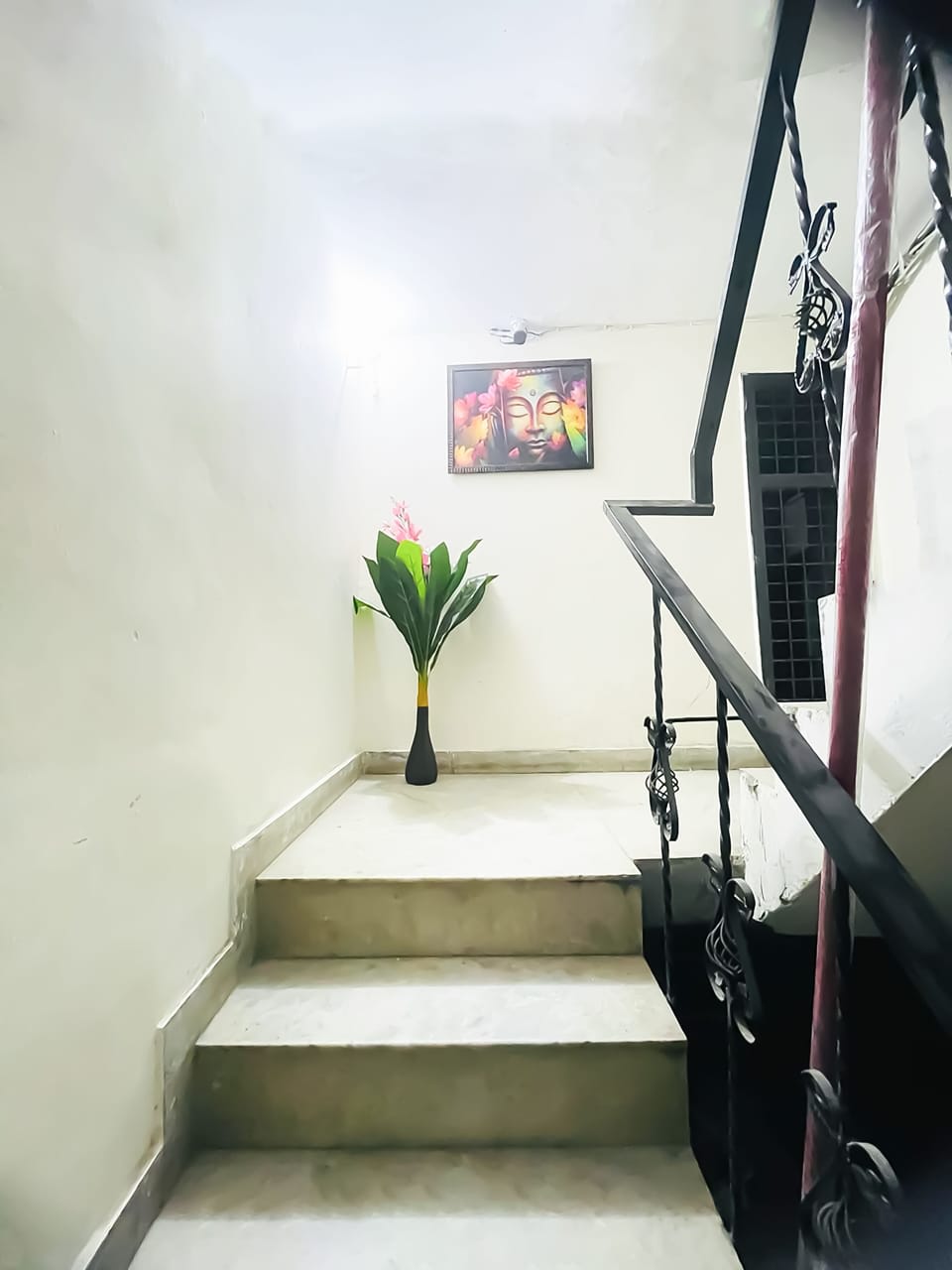 Room | Bathroom | Free toiletries, slippers