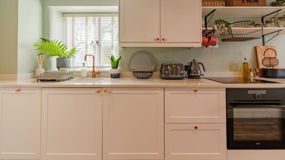 Kitchen, Gable Cottage, Bolthole Retreats