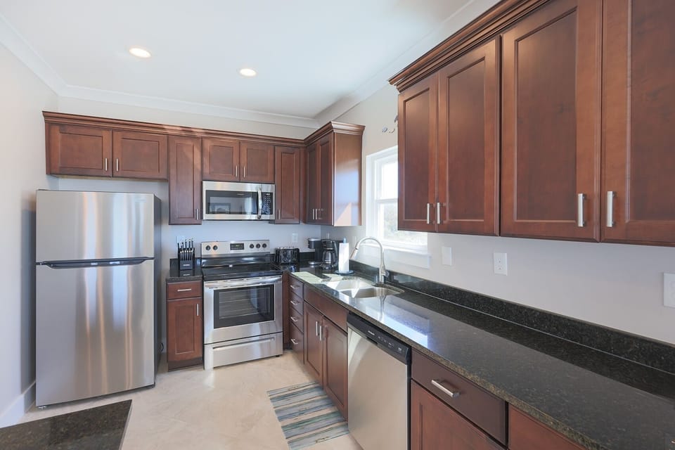 House, 3 Bedrooms | Private kitchen | Coffee/tea maker, fridge, oven