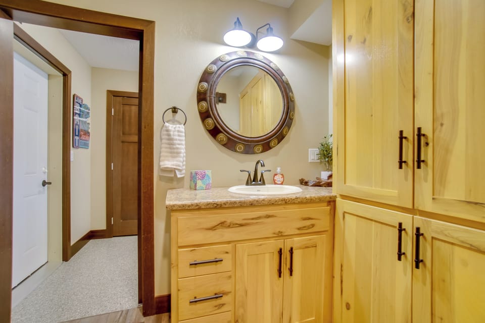 Platte Vacation Rental ~ 3 Mi to Missouri River! Cottage in South Dakota