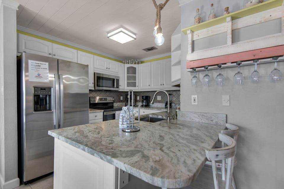 Fully equipped kitchen