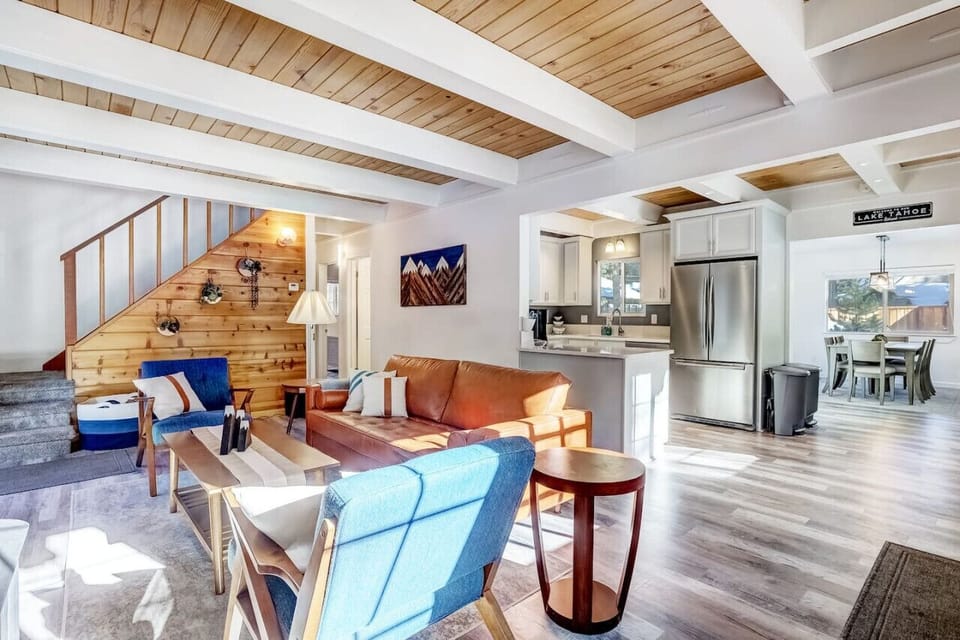 Main living room w/ Wood stove & Smart TV
