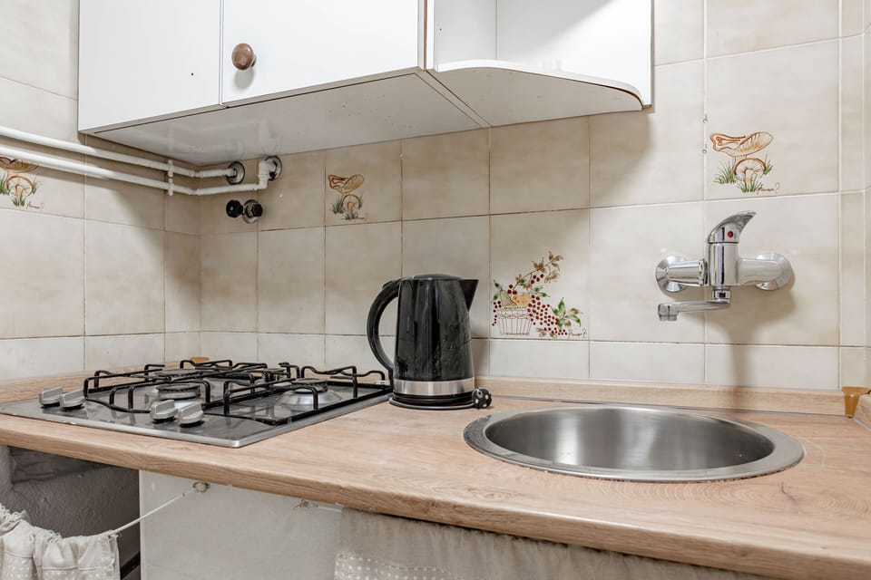 Kitchen (1)