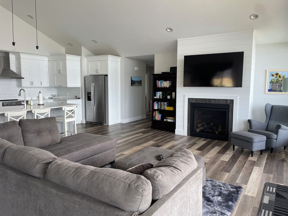 Kitchen & living room