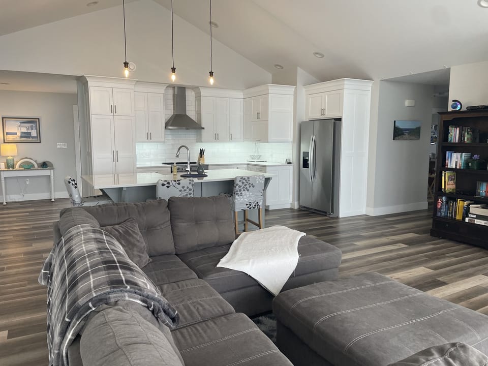 Kitchen & living room