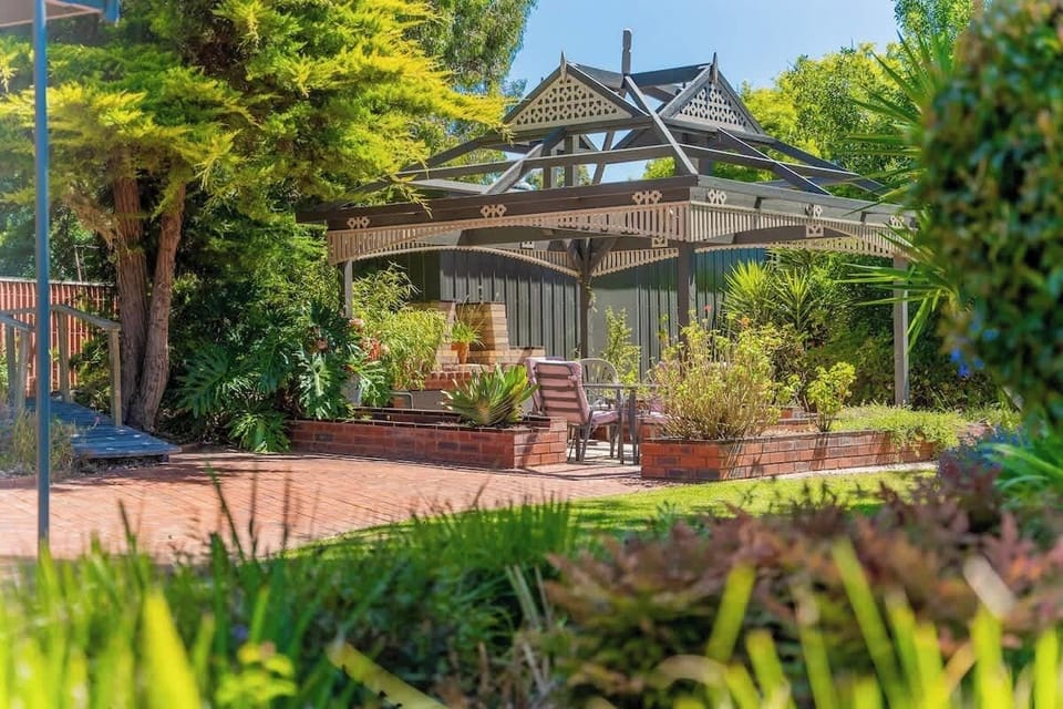 Beautiful gardens, with various areas to sit back and relax.