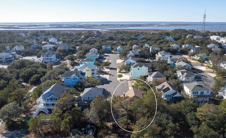 Aeriel view to the west (sound)