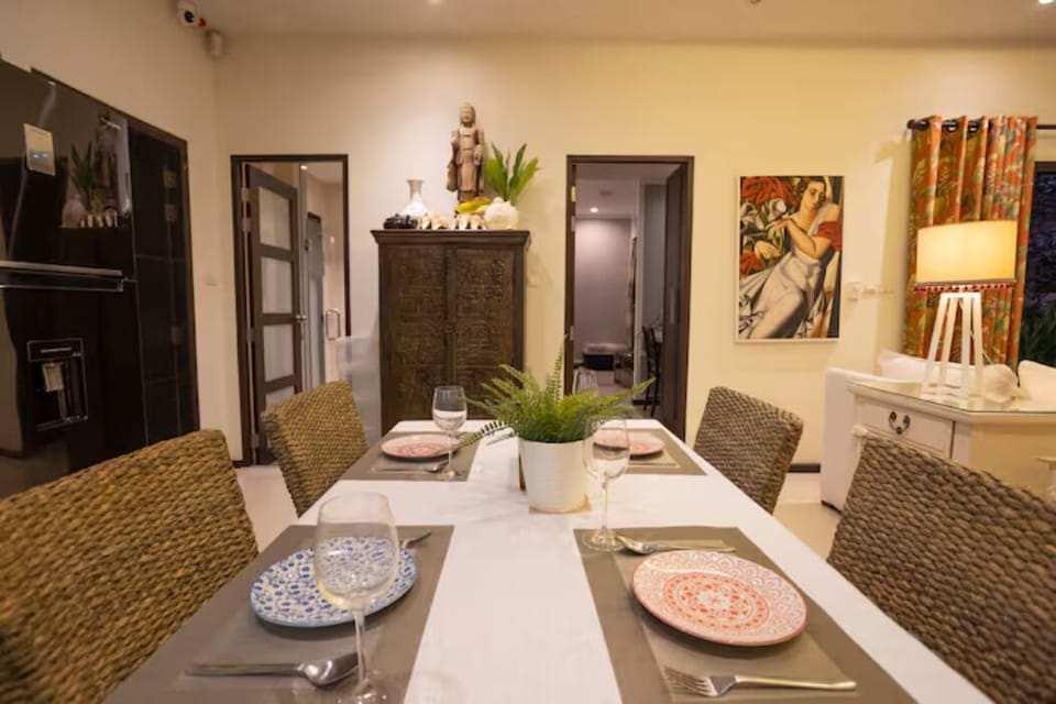 Luxury Villa | In-room dining
