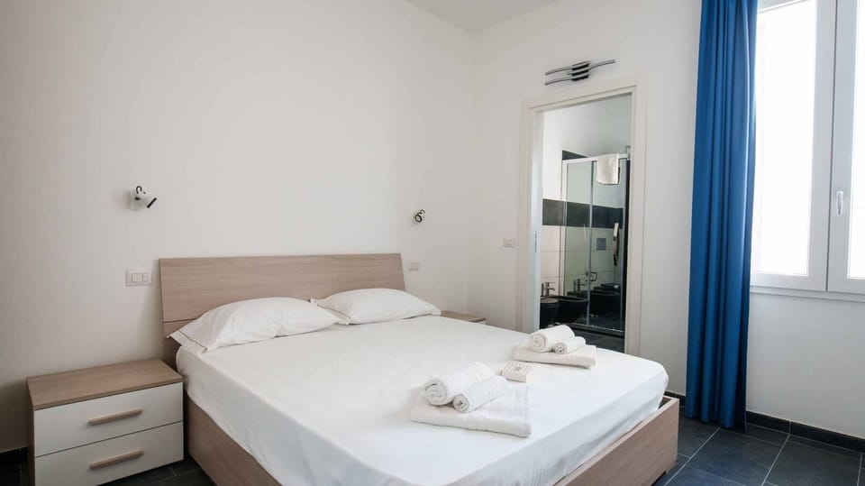 Superior Room | Soundproofing, iron/ironing board, free WiFi, bed sheets