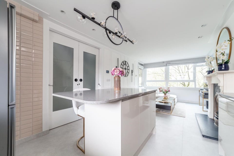 Apartment | Private kitchen | Dining tables