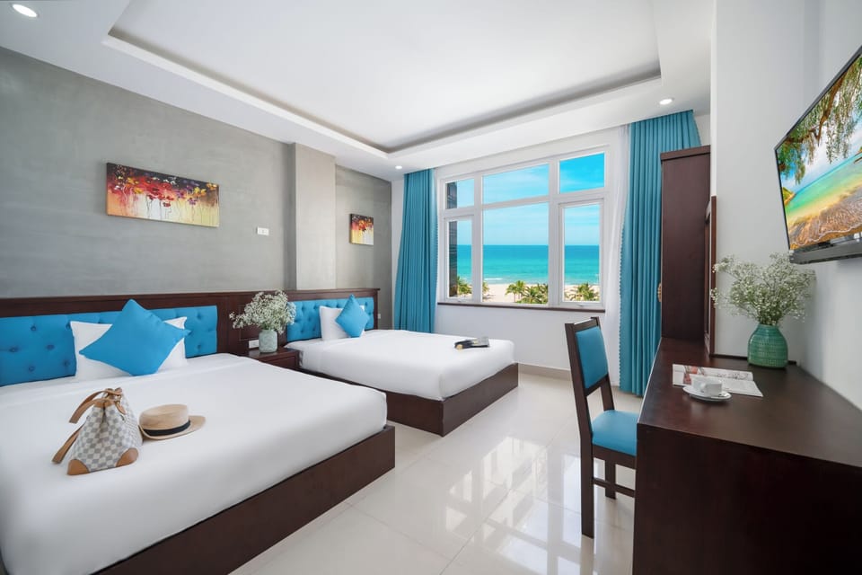 Executive Double Room | Minibar, desk, laptop workspace, soundproofing